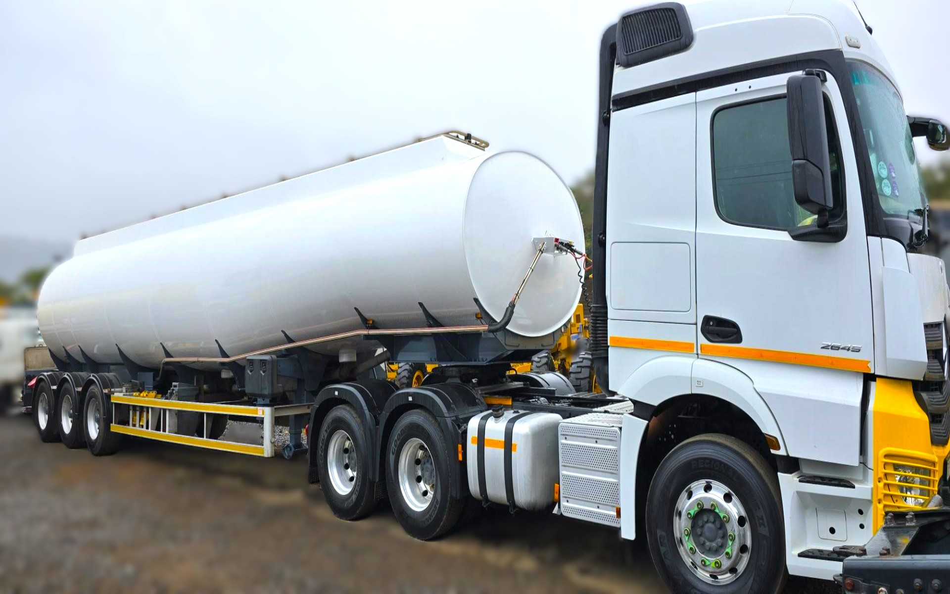 mercedes benz actross tanker_resized